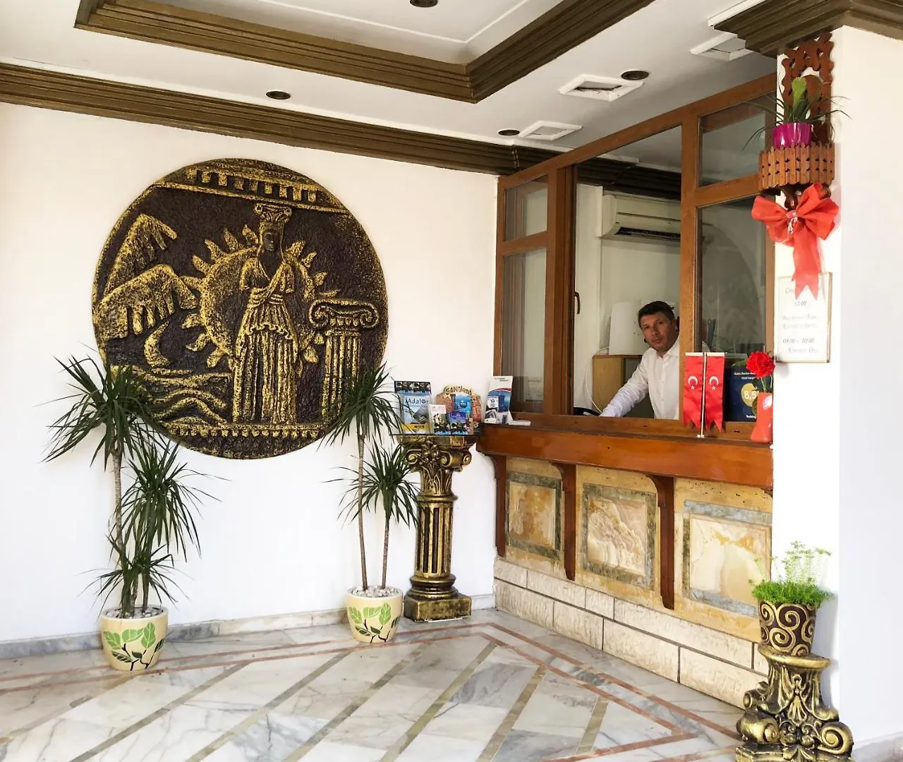 Hotel Karyatit Kaleici Antalya