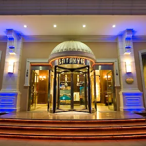 Latanya Palm & Hotel
