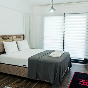 Port Hotel