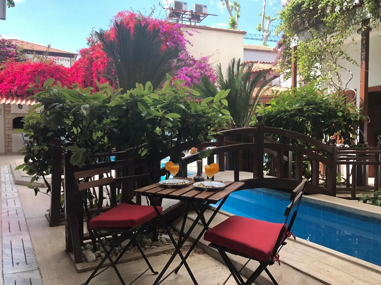Hotel Karyatit Kaleici Antalya 2*,