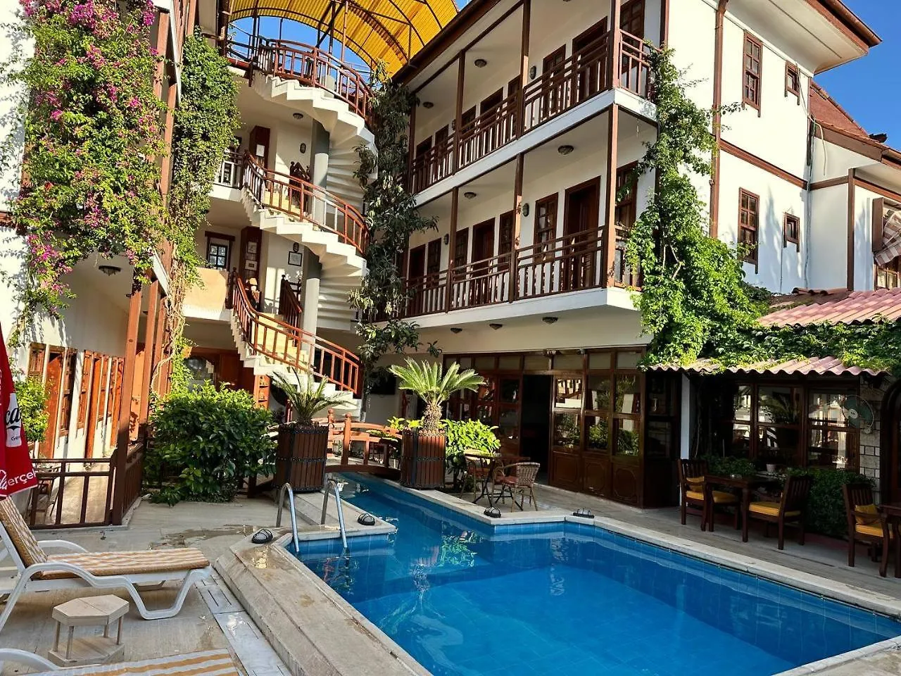 Hotel Karyatit Kaleici Antalya